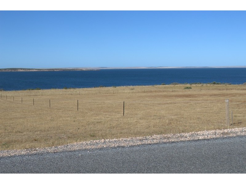 Lot 17 SEAVIEW ROAD, Perlubie SA 5680