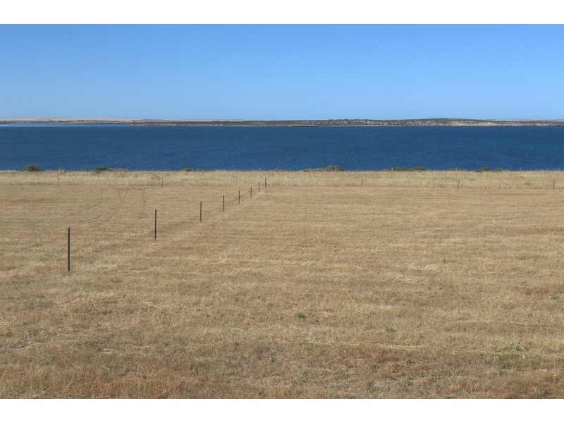 Lot 17 SEAVIEW ROAD, Perlubie SA 5680