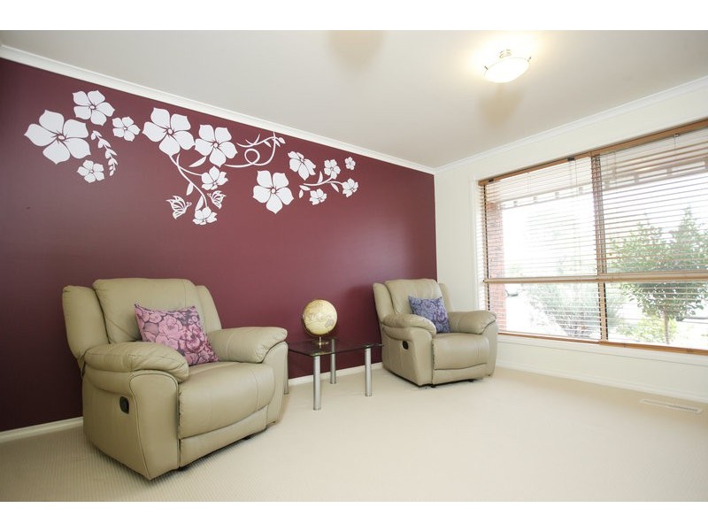 13 Red Oak Tce, Lyndhurst VIC 3975