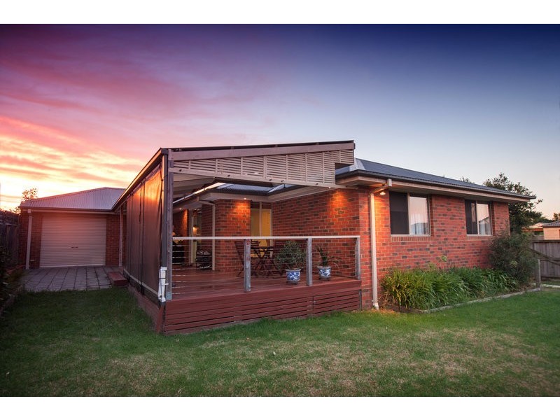 13 Red Oak Tce, Lyndhurst VIC 3975