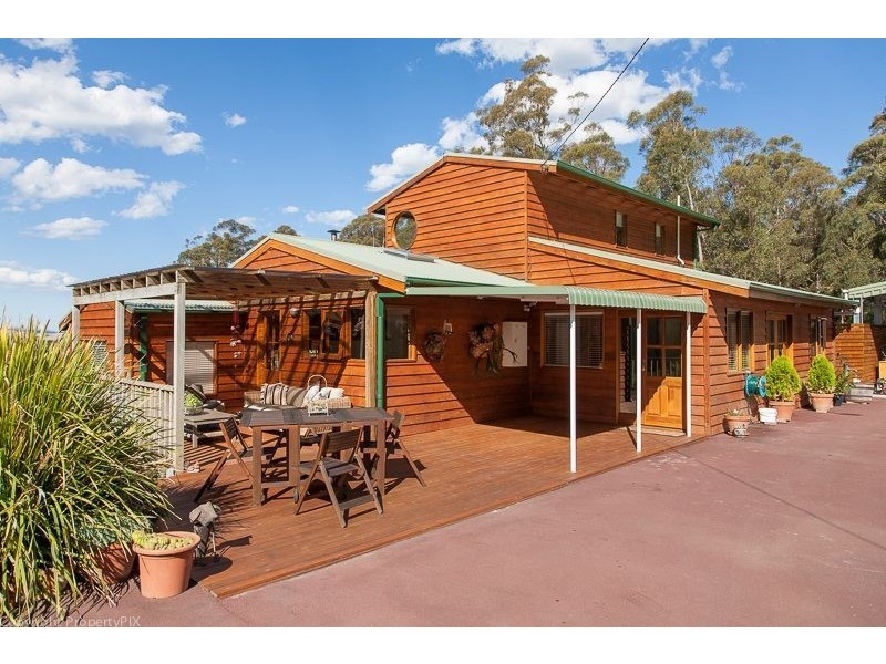 11 Nala Road, Oyster Cove TAS 7150