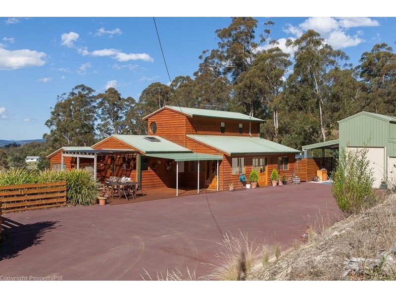 11 Nala Road, Oyster Cove TAS 7150