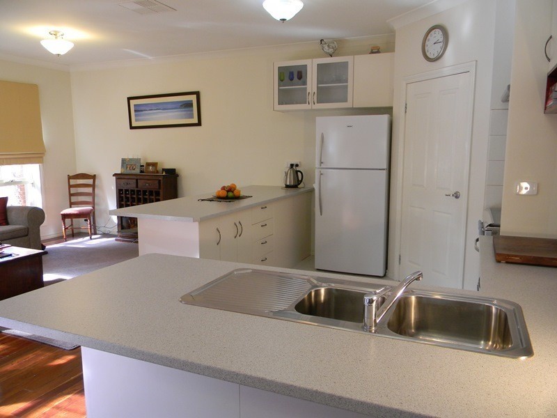 15 McIntyre Drive, Altona VIC 3018