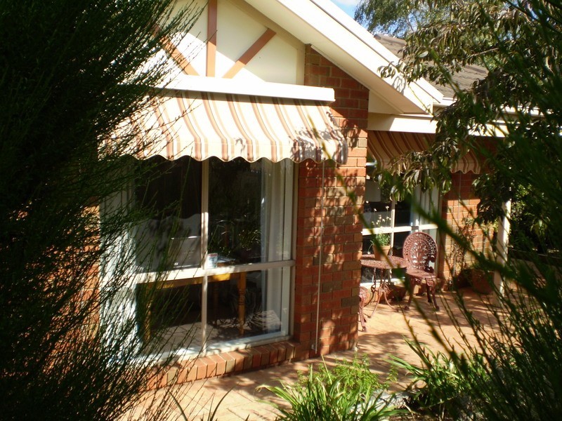14 Rye Court, Romsey VIC 3434