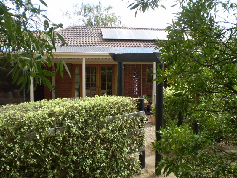 14 Rye Court, Romsey VIC 3434