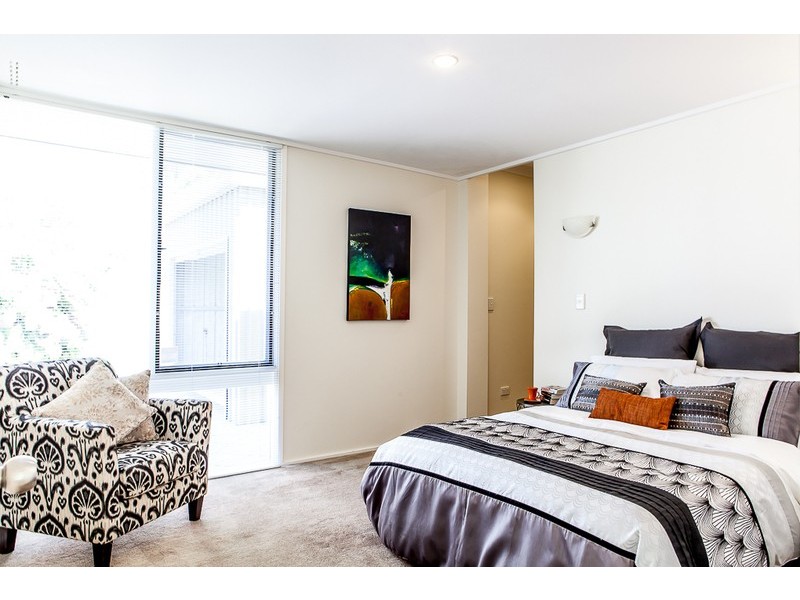 21 Gloucester Ave, Shoalwater WA 6169