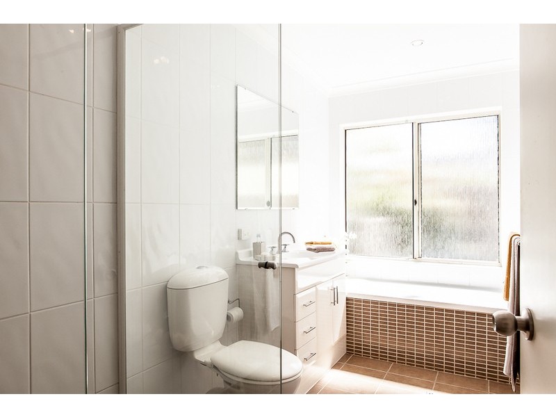 21 Gloucester Ave, Shoalwater WA 6169