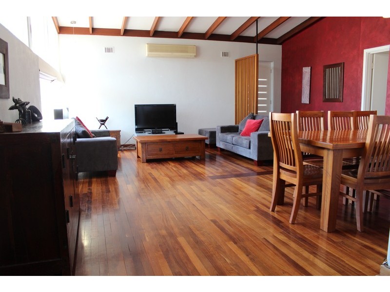 35 Pascoe St, Karrinyup WA 6018