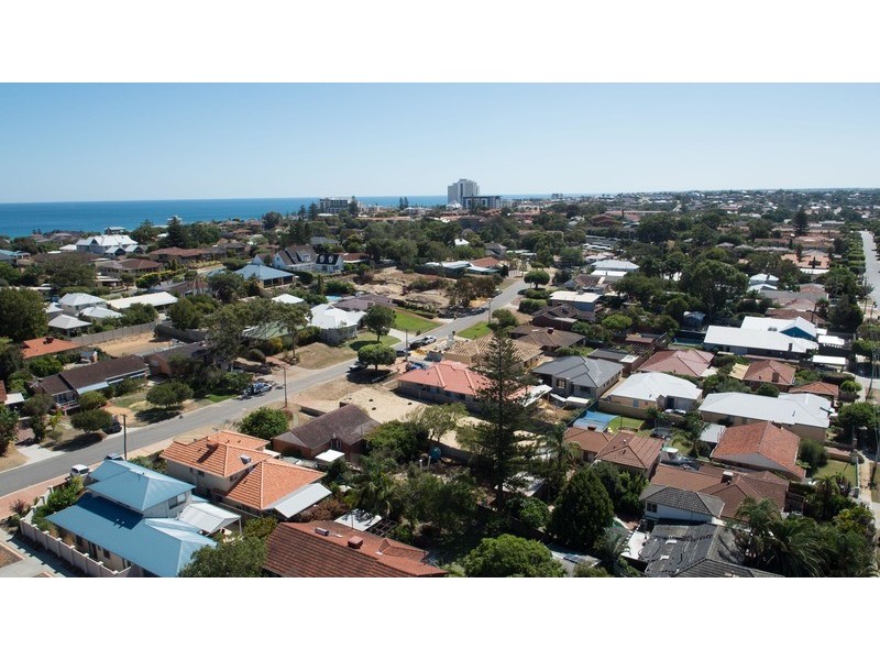 24a Nola Ave, Scarborough WA 6019