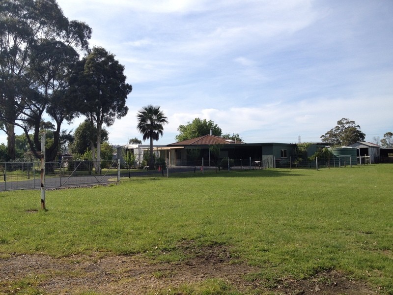 230 Princes Way, Longwarry North VIC 3816