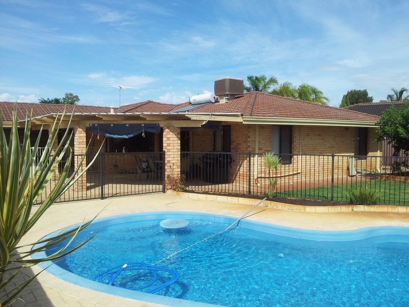 16 Cocos Grove, Kiara WA 6054