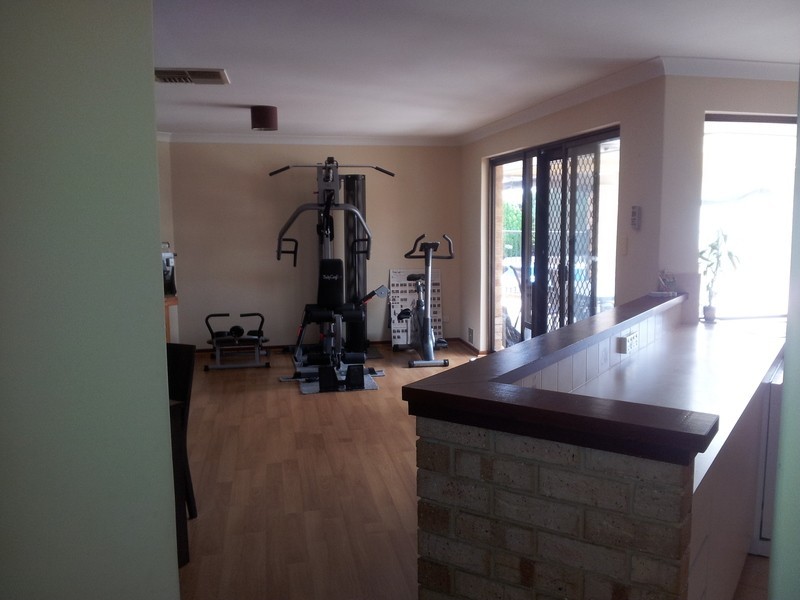 16 Cocos Grove, Kiara WA 6054