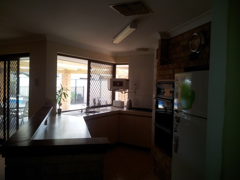 16 Cocos Grove, Kiara WA 6054