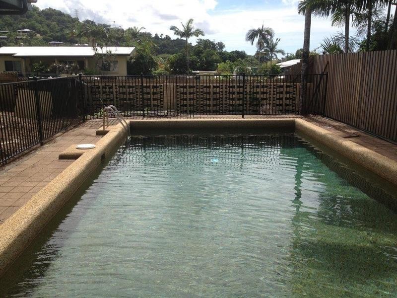 92 Sydney St, Bayview Heights QLD 4868