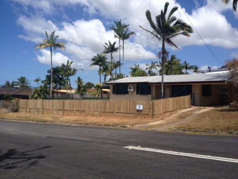 92 Sydney St, Bayview Heights QLD 4868
