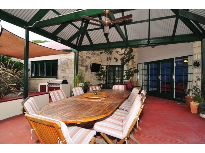 206 South Beach Road, Bittern VIC 3918