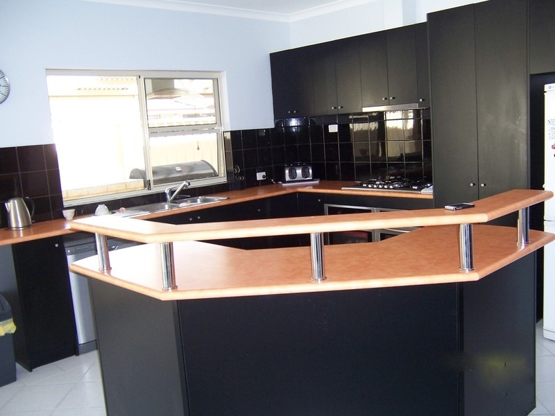 30 Zedora Loop, Port Kennedy WA 6172