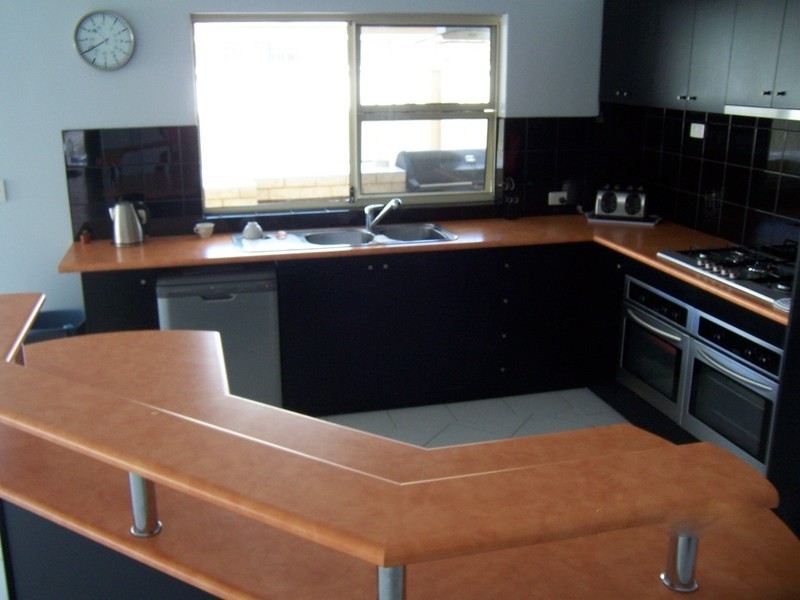 30 Zedora Loop, Port Kennedy WA 6172