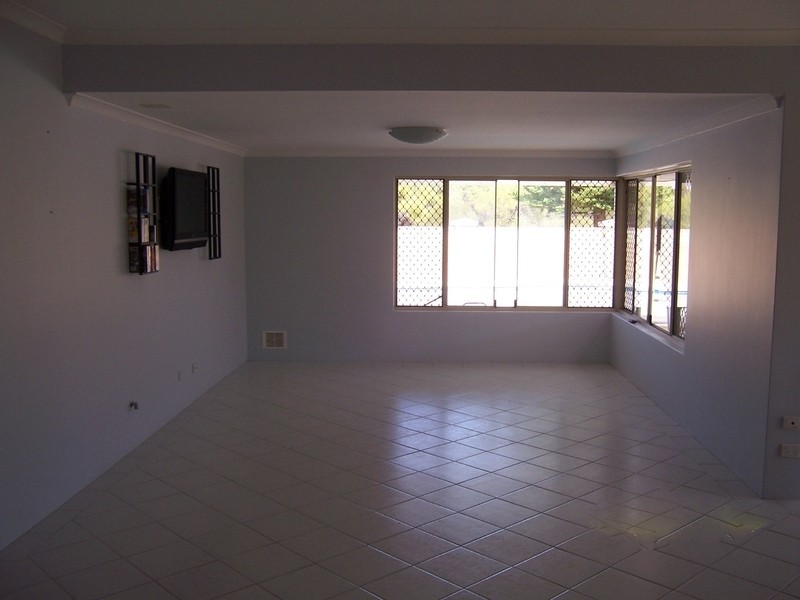 30 Zedora Loop, Port Kennedy WA 6172