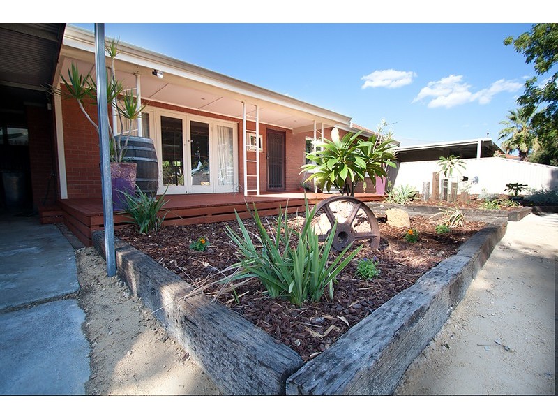10 Mona Avenue, Beckenham WA 6107