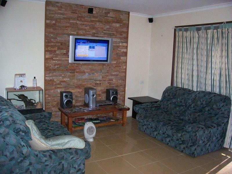 121 Moreton Terrace, Beachmere QLD 4510