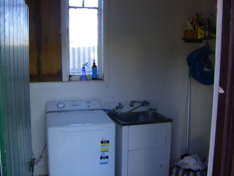 13 Stickland St, Wongan Hills WA 6603