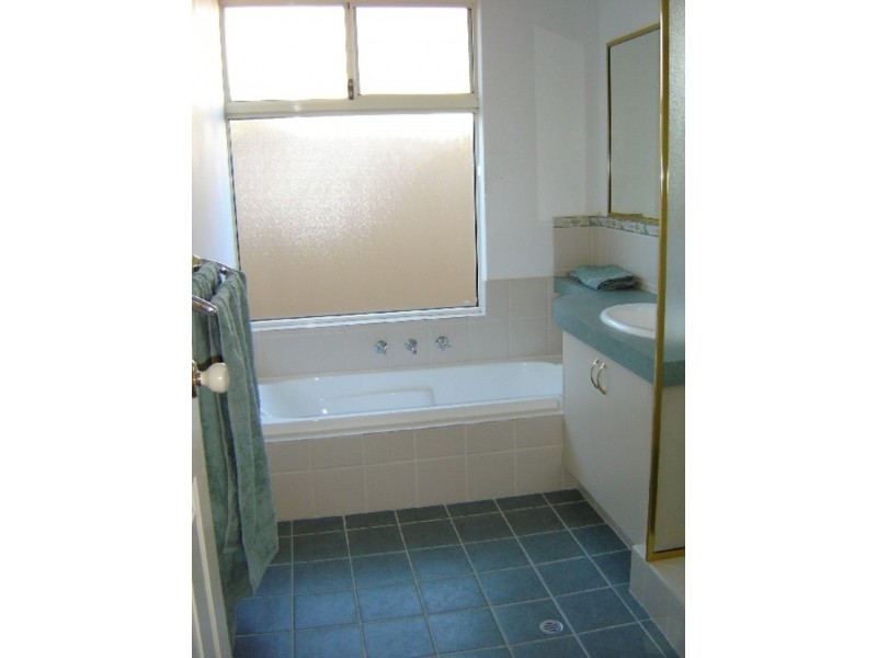 8 Daablone Vista, Dalyellup WA 6230