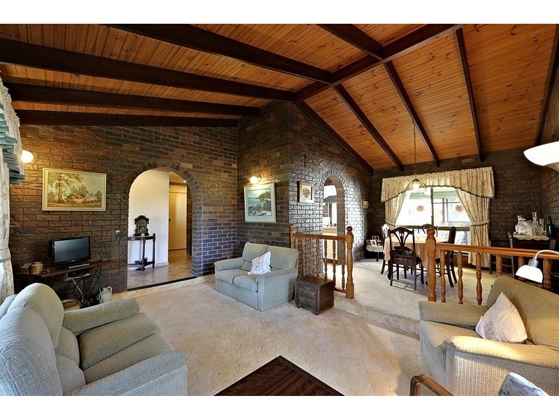 136 Davidson St, Bargara QLD 4670