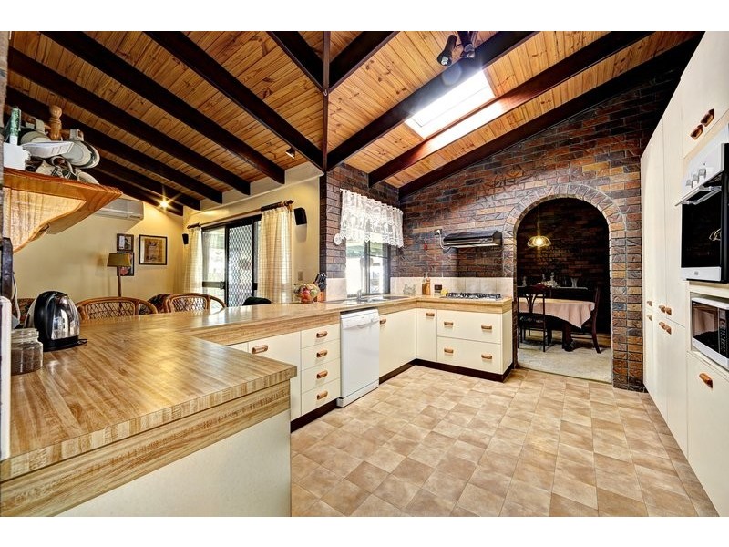 136 Davidson St, Bargara QLD 4670