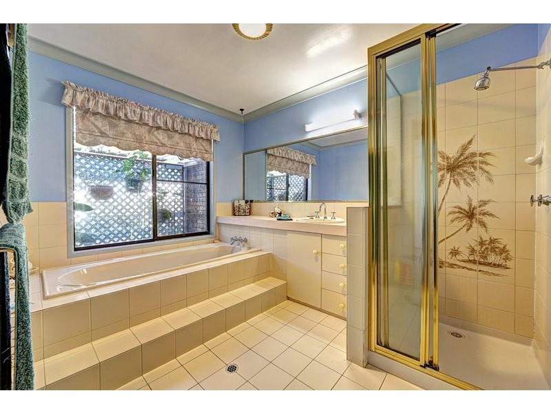 136 Davidson St, Bargara QLD 4670