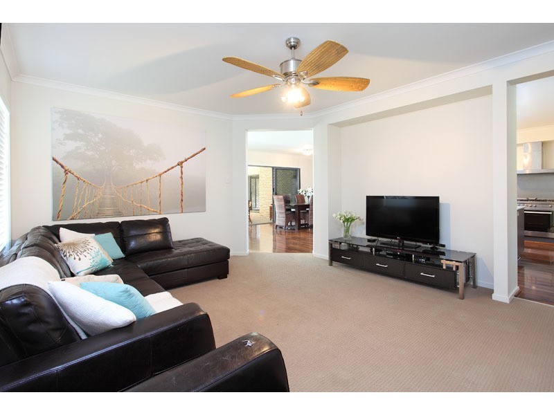 198-202  Spinebill Drive, Greenbank QLD 4124