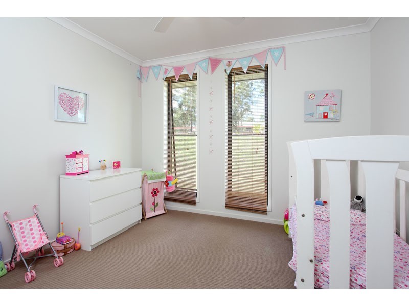 198-202  Spinebill Drive, Greenbank QLD 4124