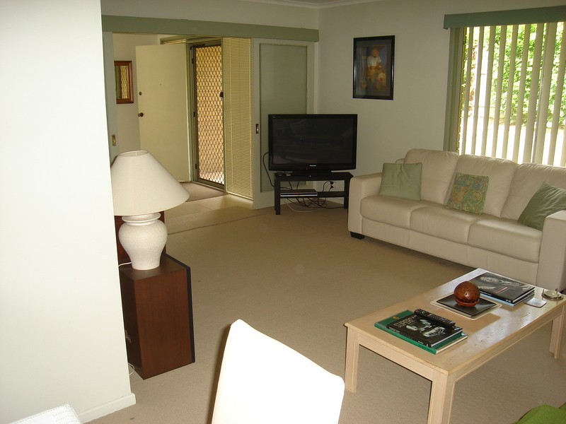 54 Marshall Lane, Kenmore QLD 4069