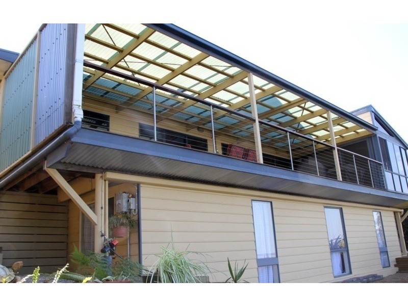 18 Katrina Cres, Glenmaggie VIC 3858