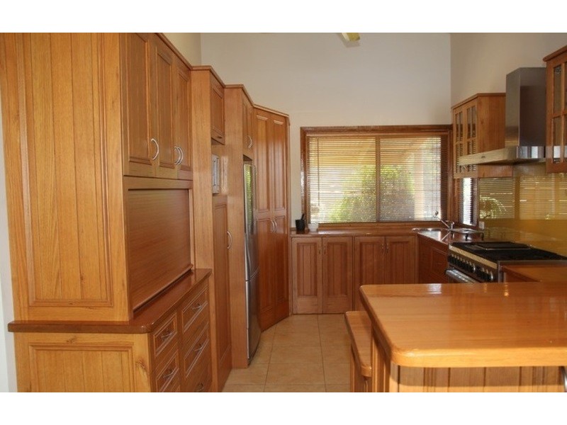 18 Katrina Cres, Glenmaggie VIC 3858