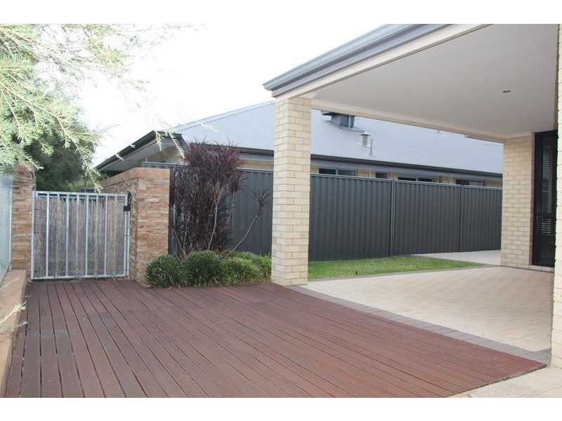 5 Ingot Lane, Harrisdale WA 6112
