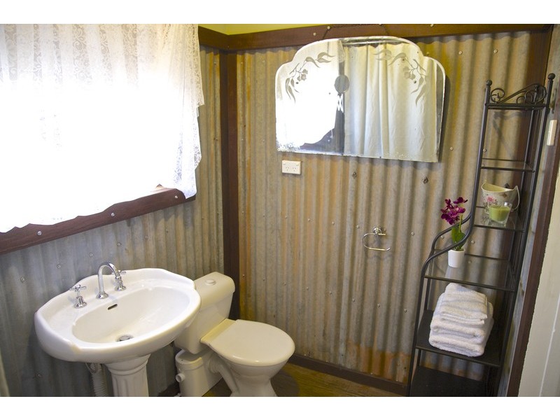 83 Hill St, Meekatharra WA 6642