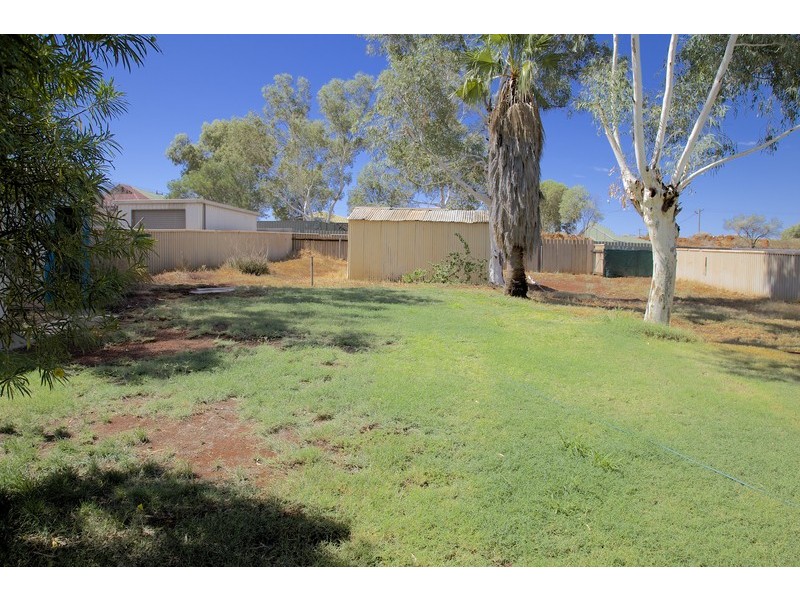 83 Hill St, Meekatharra WA 6642