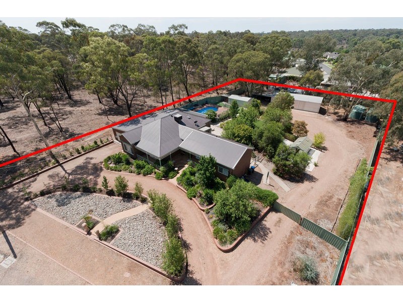 11 Evans St, Eaglehawk VIC 3556