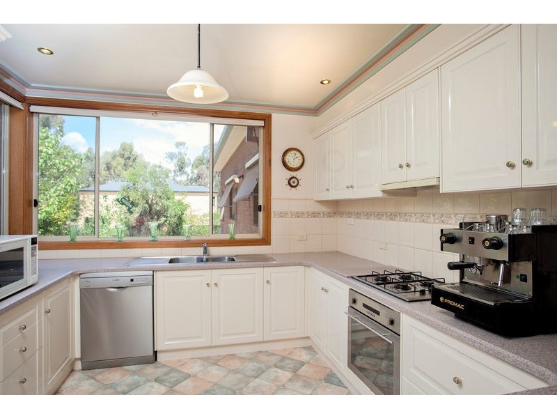 11 Evans St, Eaglehawk VIC 3556