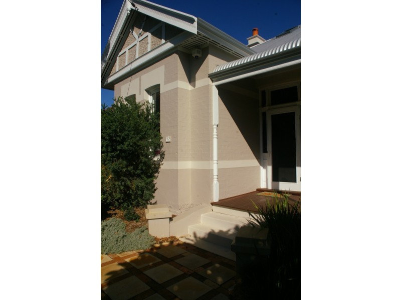 18 Central Ave, Swanbourne WA 6010