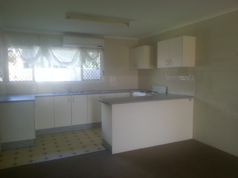 2/77 Wilks St, Bungalow QLD 4870