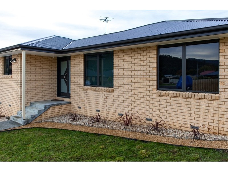 6 Riverstone Close, Snug TAS 7054