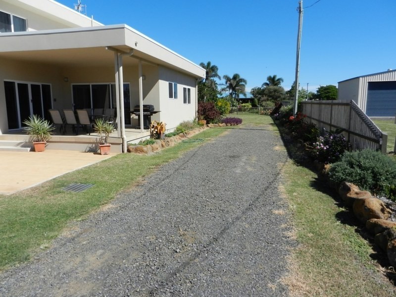 3 Sea Esplanade, Burnett Heads QLD 4670
