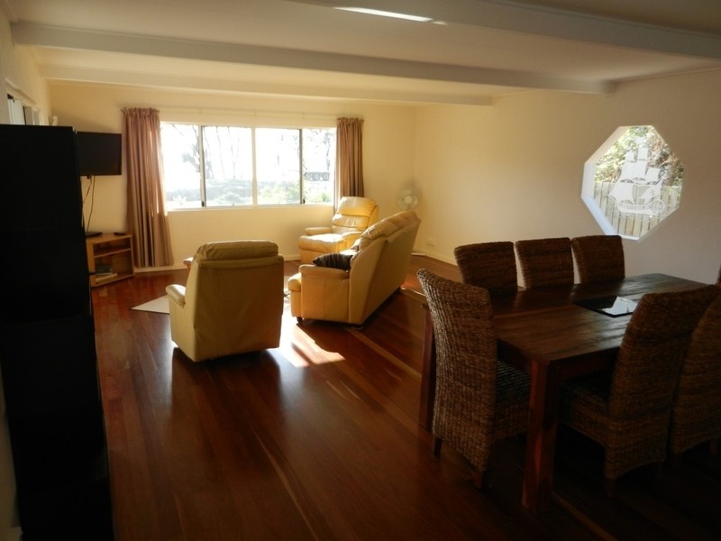 3 Sea Esplanade, Burnett Heads QLD 4670