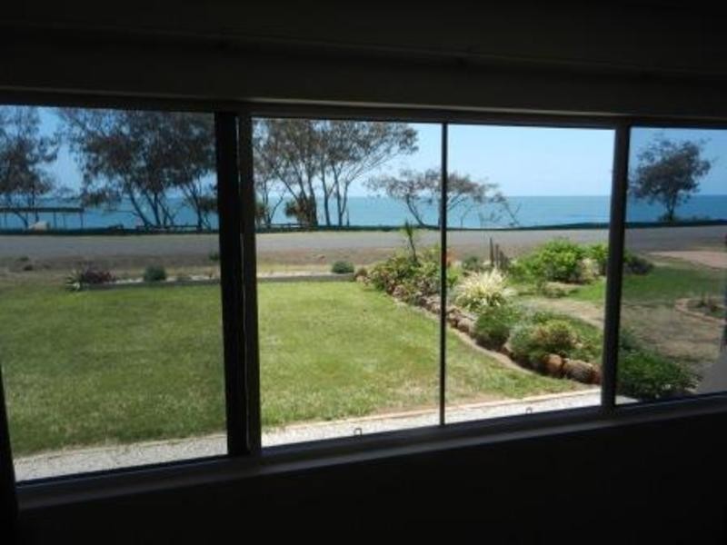 3 Sea Esplanade, Burnett Heads QLD 4670