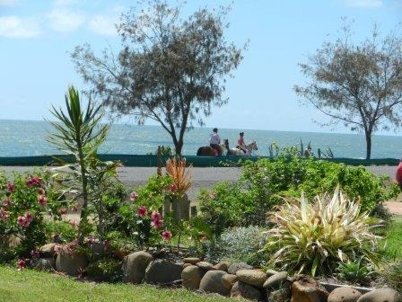 3 Sea Esplanade, Burnett Heads QLD 4670