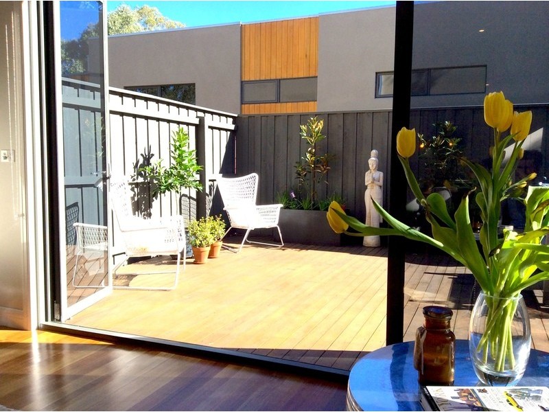 2/3 Willis St, Greensborough VIC 3088