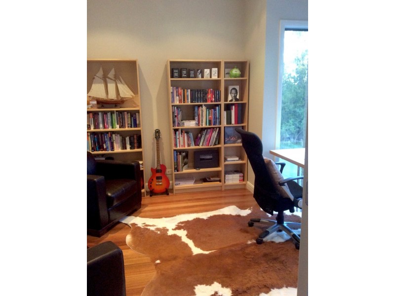 2/3 Willis St, Greensborough VIC 3088