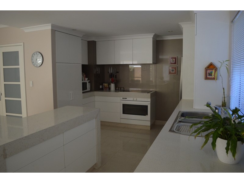57 Canning Beach Road, Applecross WA 6153